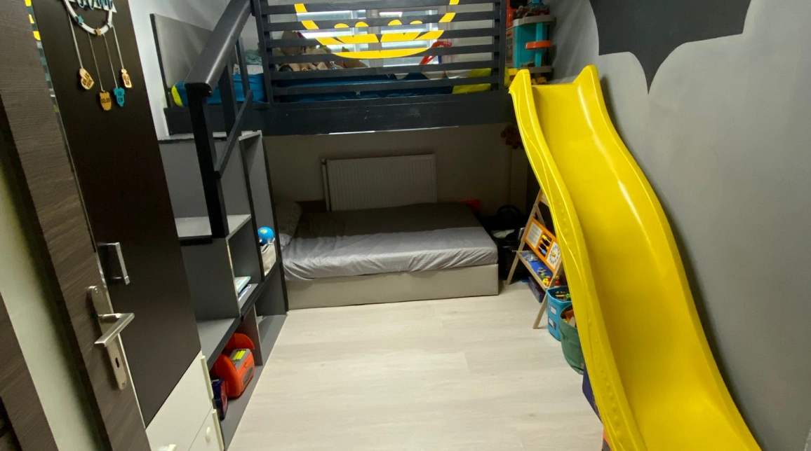 Oferta 3 camere, semidecomandat, 67 mp, de vanzare apartament in zona Podu Ros,  bld Tutora imagine 3