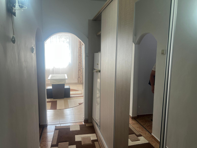 1 camera,  garsoniera,  28 mp, de vanzare apartament in zona Podu Ros,  (Restaurant Cotnari) 159548