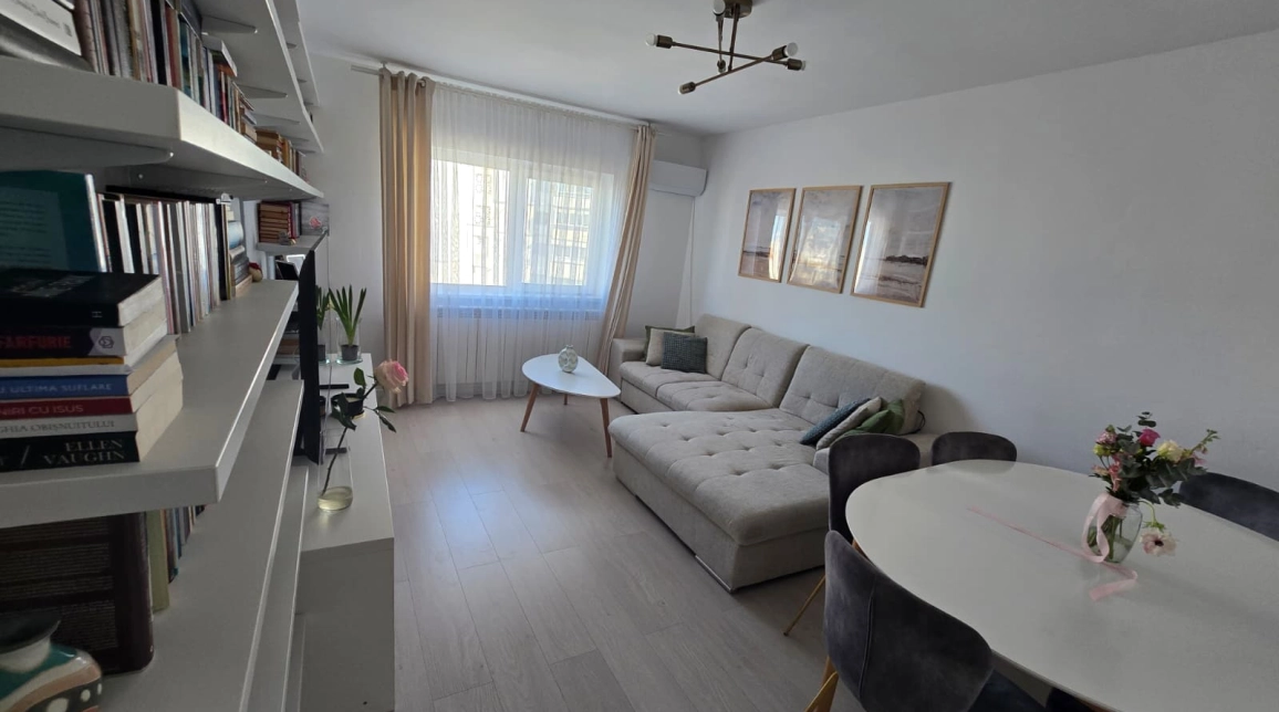Oferta De vanzare apartament, 3 camere, decomandat, 70 mp, CUG,  Providenta imagine 2