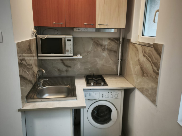 De vanzare apartament, 2 camere,  nedecomandat,  30 mp, Podu Ros,  (Salubris) 162587