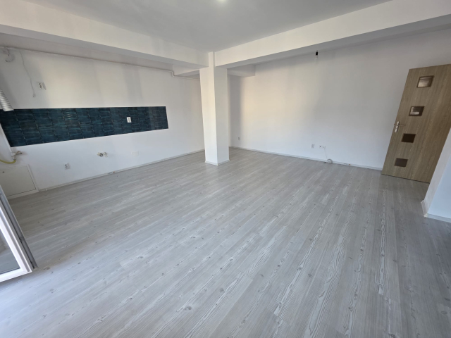 Apartament de vanzare, 3 camere,  open-space,  83 mp, Valea Lupului,  (Mall Moldova) 162655