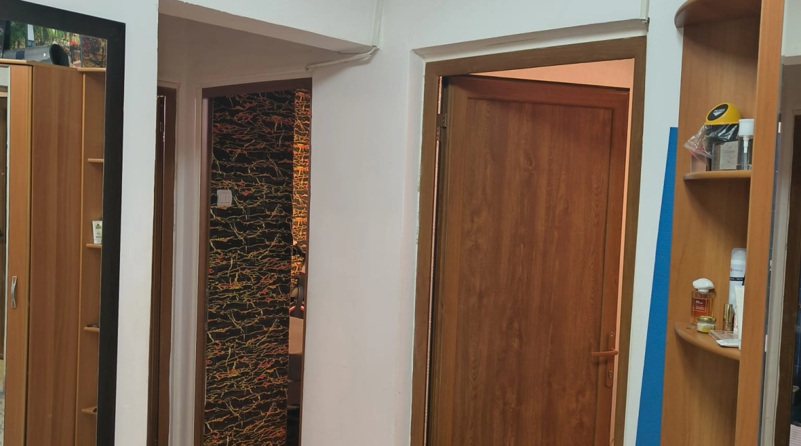 Oferta 3 camere, decomandat, 70 mp, de vanzare apartament in zona Metalurgie,  Profi-Bulevardul Chimiei imagine 6