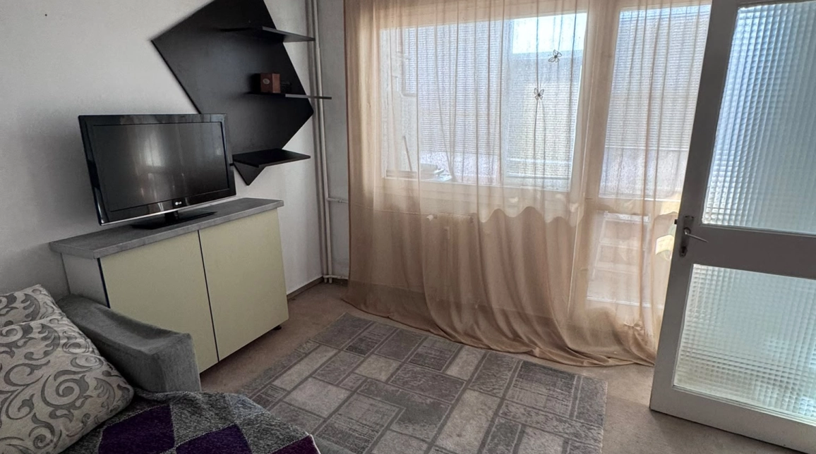 Oferta De vanzare apartament, 2 camere, nedecomandat, 50 mp, Podu Ros imagine 3