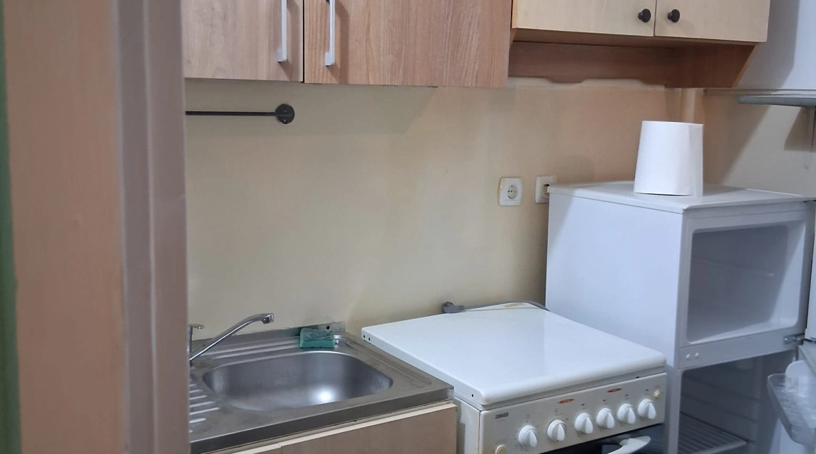 Oferta 30 mp, de vanzare garsoniera in zona Podu Ros,  Splai Bahlui  Spalatoria K9 imagine 2