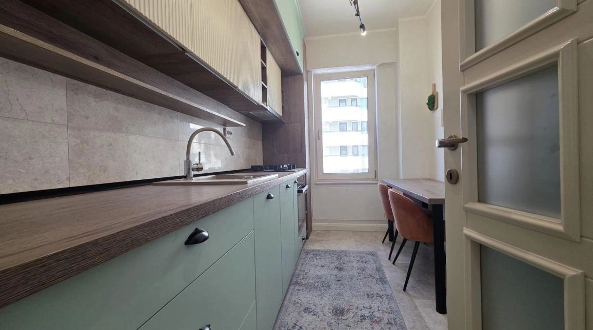 Oferta Copou apartament 90 mp, 3 camere, decomandat, de vanzare,   Complex Royal Town imagine 10