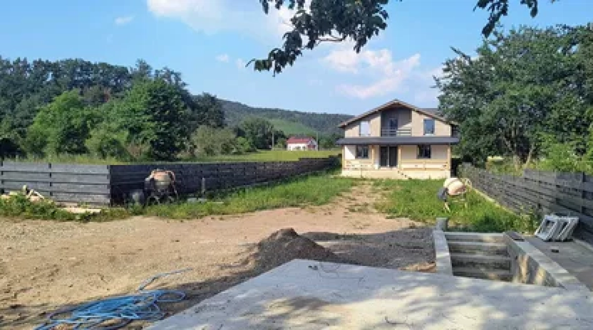 Oferta 6 camere, 200 mp, de vanzare casa in zona Alexandru cel bun (Jud. Neamt),  Bistrita imagine 2