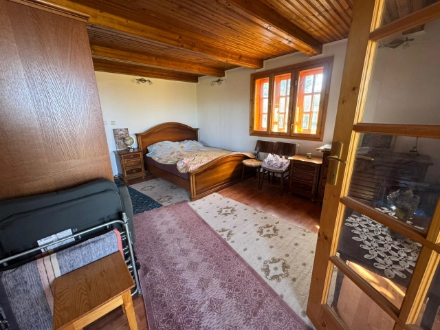 Apartament 3 camere - Bucium