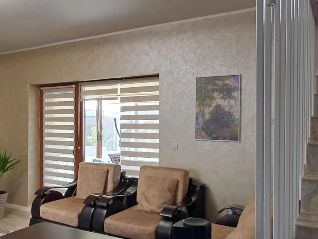 Apartament 4 camere - Miroslava