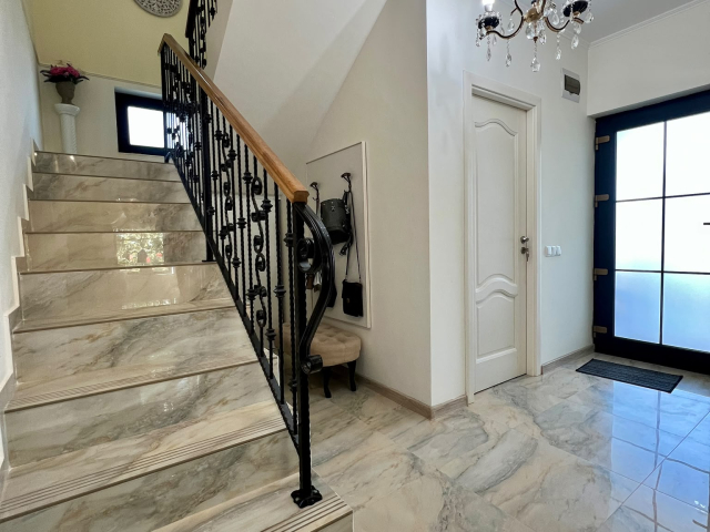 4 camere,  120mp, de vanzare vila in zona Vorovesti,  (inainte de market TLT) 163128