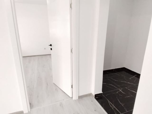 2 camere,  semidecomandat,  52 mp, de vanzare apartament in zona Podu Ros,  (PAlas ) 161613