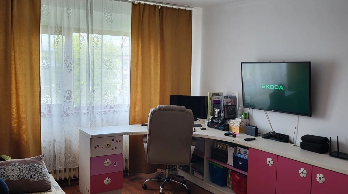 Oferta Nicolina apartament 67 mp, 3 camere, decomandat, de vanzare,  Scoala Alecu Russo imagine 5