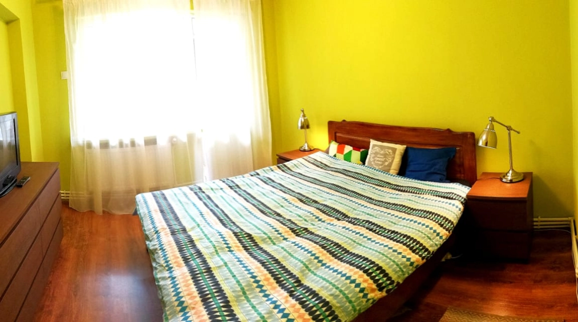 Oferta De vanzare apartament, 3 camere, semidecomandat, 70 mp, Podu Ros,  Sensul Giratoriu Podu ros imagine 2