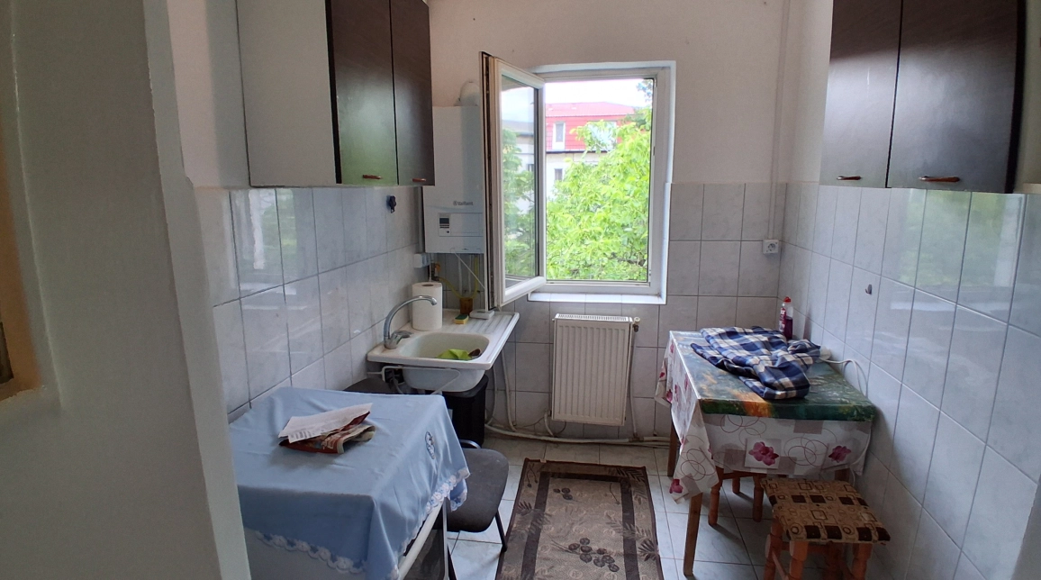 Oferta Apartament de vanzare, 2 camere, semidecomandat, 42 mp, Pacurari,  POSTA imagine 3
