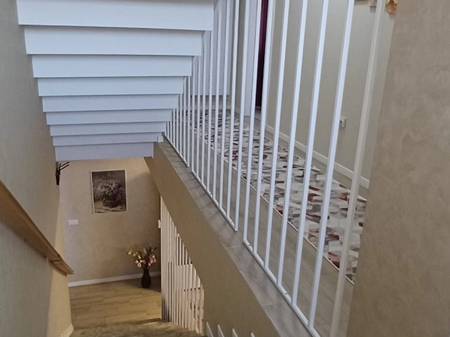 Apartament 4 camere - Miroslava