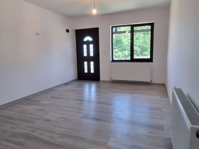 3 camere,  80mp, de vanzare casa in zona Horpaz,  (dupa  Scoala) 163098