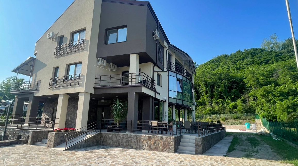 Oferta Spatiu comercial de vanzare Alexandru cel bun (Jud. Neamt) OMV Ursulet  960mp  imagine 1