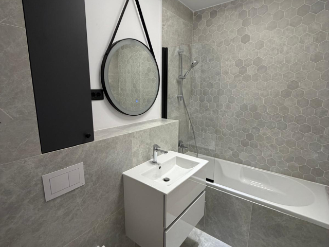 Apartament nou de inchiriat, 2 camere,  nedecomandat,  44 mp, Centru,  (Mitropolie - Palas Campus) 162035