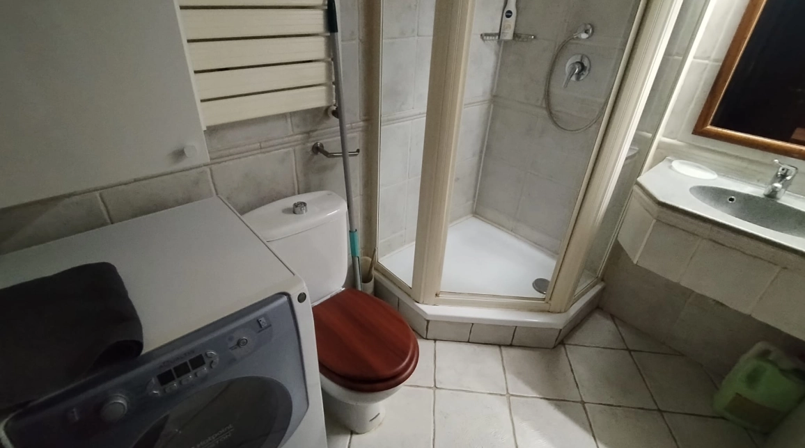 Oferta Apartament de inchiriat, 3 camere, decomandat, 98 mp, Centru,  TG Cucu imagine 13