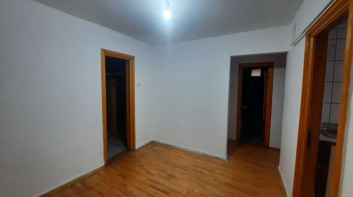 Oferta 3 camere, decomandat, 67 mp, de vanzare apartament in zona Central,  Bulevardul 9 Mai / BNP Casapu imagine 3