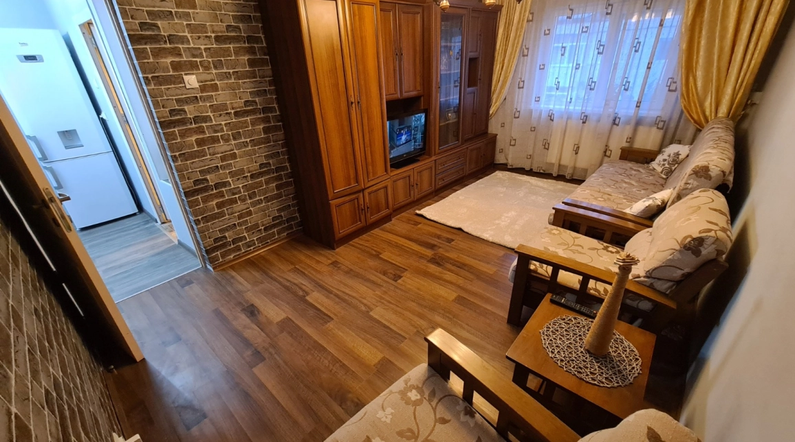 Oferta Apartament de vanzare, 3 camere, decomandat, 60 mp, Galata,  Lidl imagine 1