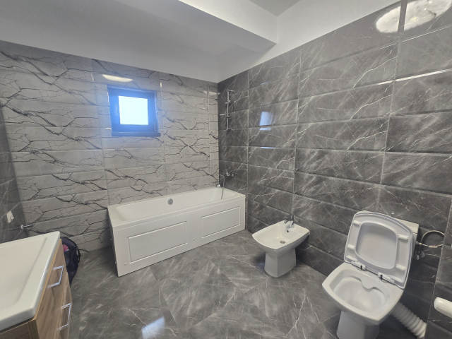 De vanzare apartament nou, 2 camere,  open-space,  51 mp, Bucium,  (Plopii fara sot ) 163372