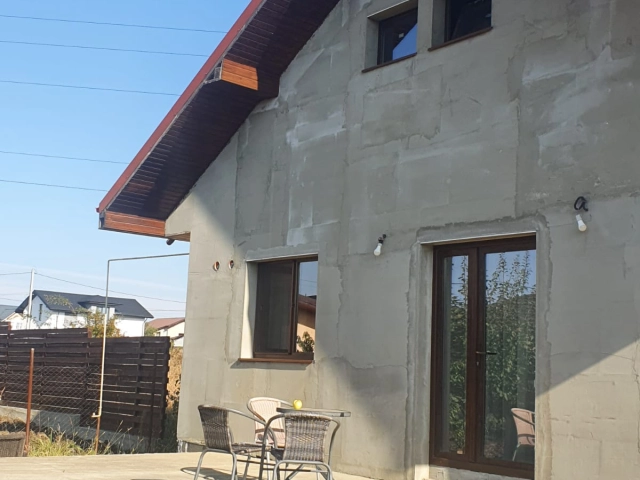 Apartament 4 camere - Breazu