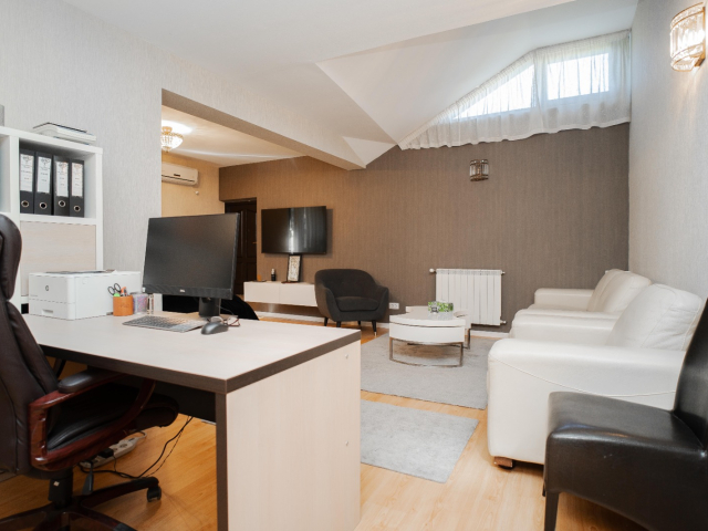 10 camere,  634mp, de vanzare vila in zona Tatarasi,  (Piata Chirila) 160608