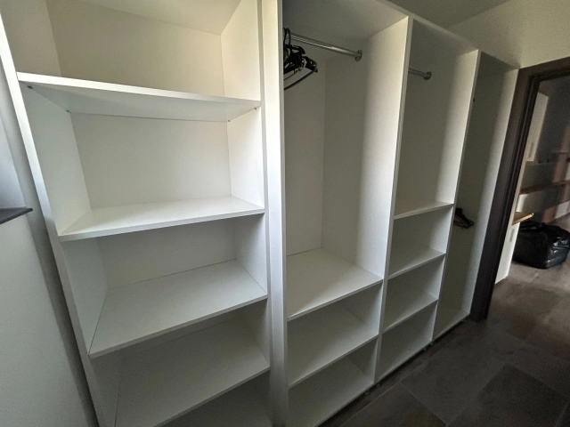 Apartament 4 camere - Breazu