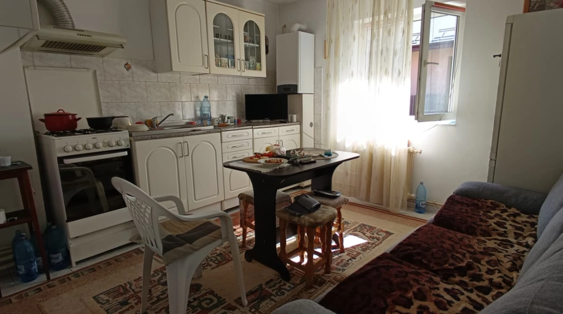 Oferta 3 camere, 130 mp, de vanzare casa in zona Tomesti,   dupa Peny imagine 1