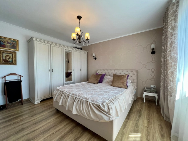 Apartament 4 camere - Vorovesti