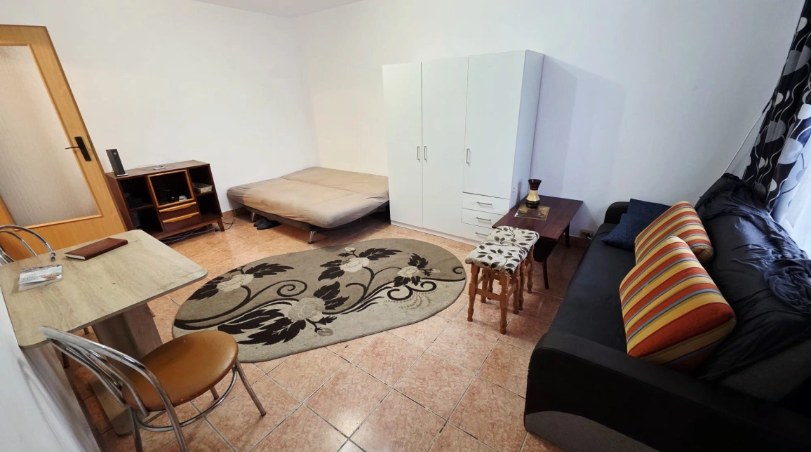 Oferta 1 camera, decomandat, 32 mp, de inchiriat apartament in zona Tatarasi,  2 Baieti imagine 1