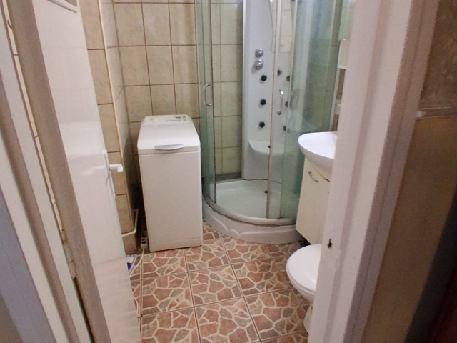 Apartament, 2 camere  semidecomandat,  50 mp, Podu Ros, de vanzare,  (Liceeul Racovita) 160716