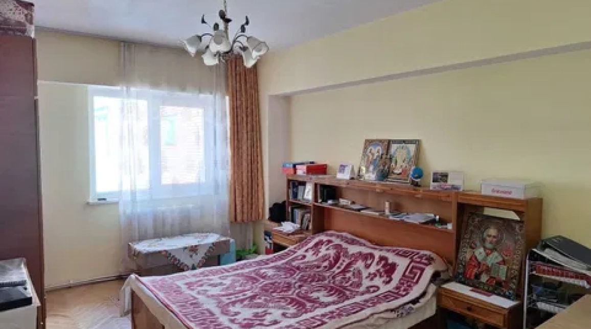 Oferta 3 camere, decomandat, 87 mp, de vanzare apartament in zona 1 Mai,  Farmacia Ardealul imagine 1