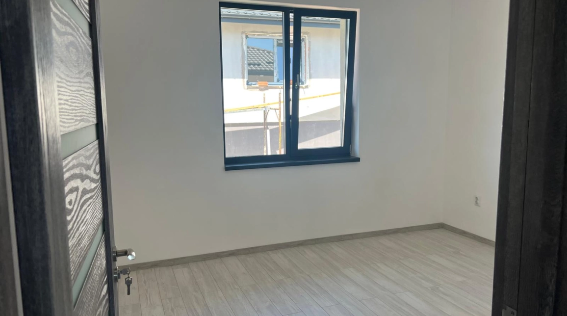 Oferta De vanzare casa, 4 camere, 104 mp, CUG,  5 drumuri - Valea Adanca imagine 8