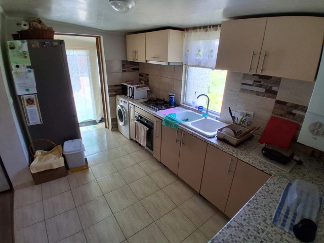 Apartament 5 camere - Tatarasi