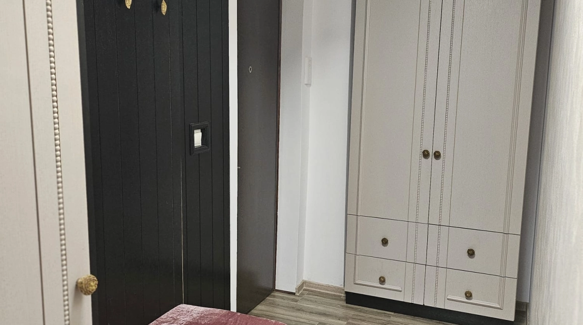 Oferta Apartament de vanzare, 2 camere, decomandat, 68 mp, CUG,  Roxema imagine 5