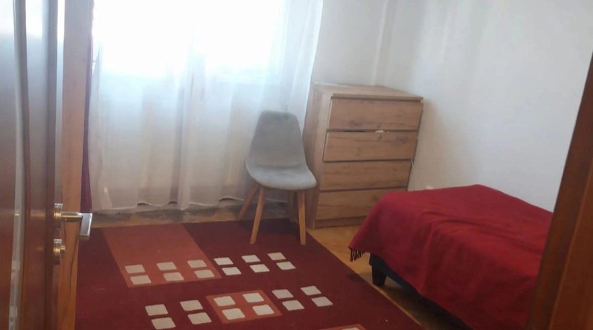 Oferta De vanzare apartament, 3 camere, decomandat, 72 mp, Alexandru cel Bun imagine 3
