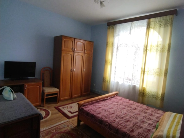 Apartament 5 camere - Copou