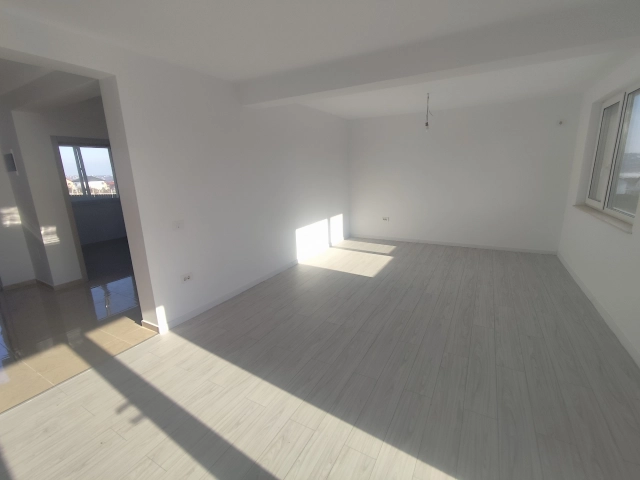 Apartament 4 camere - Popas Pacurari