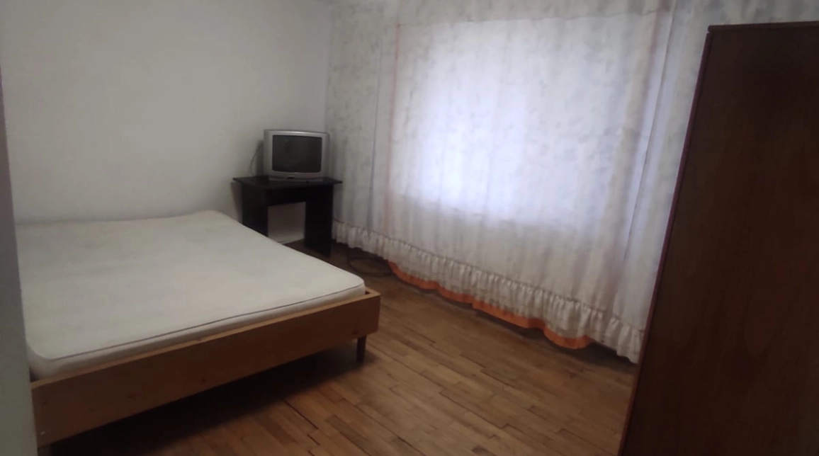 Oferta De vanzare casa, 6 camere, 170 mp, Copou,  in spate la Penitenciar imagine 1