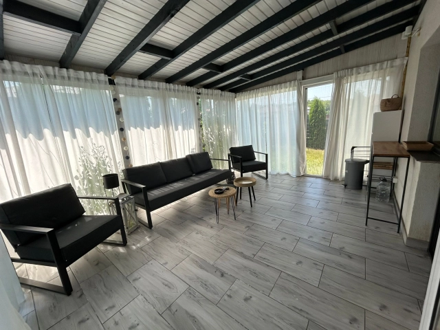 Apartament 4 camere - Breazu