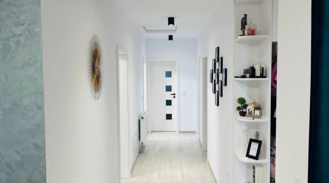 Oferta Casa, 4 camere , 97 mp, Miroslava, de vanzare,  Gaureni imagine 2