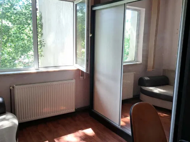 De inchiriat apartament, 2 camere,  decomandat,  42 mp, Mircea cel Batran,  (Liceul Economic Corp B ) 162722