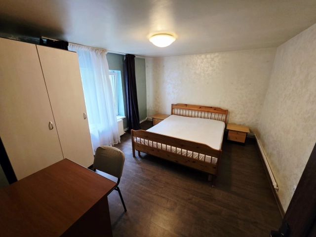 Apartament 3 camere - Centru