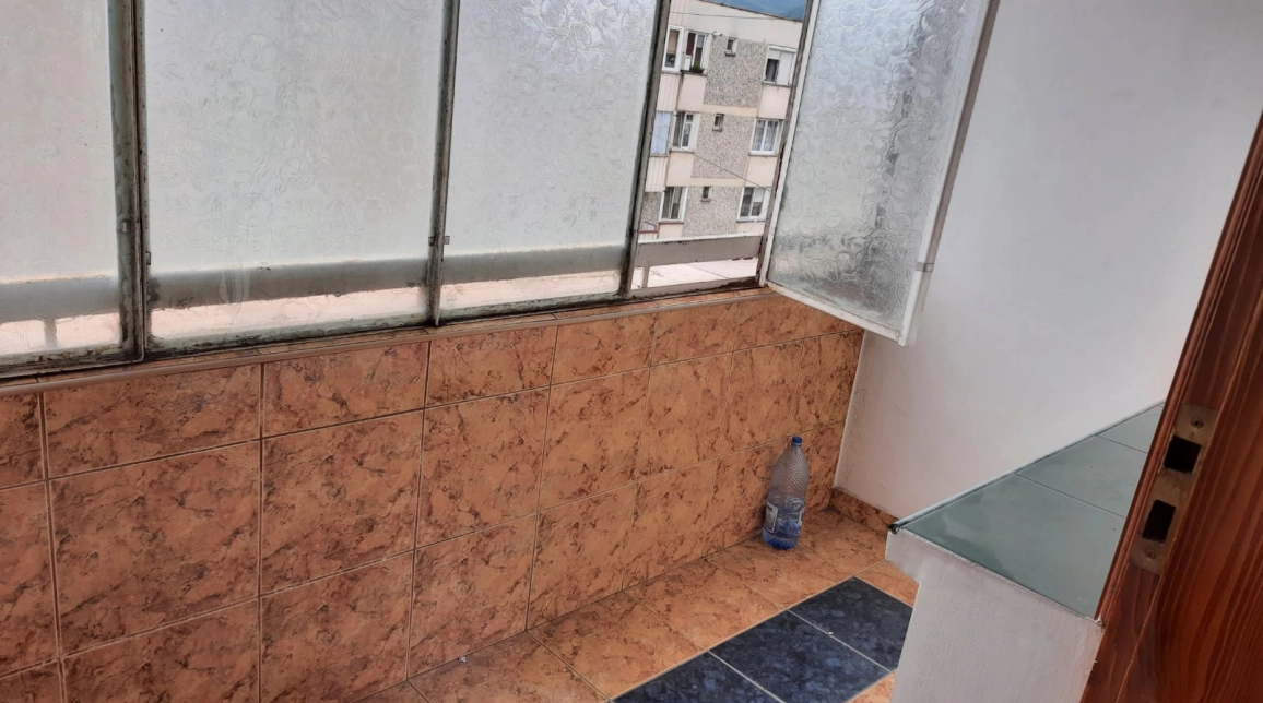 Oferta De vanzare apartament, 4 camere, decomandat, 90 mp, Central,  Colegiul Tehnologic "Spiru Haret" imagine 8