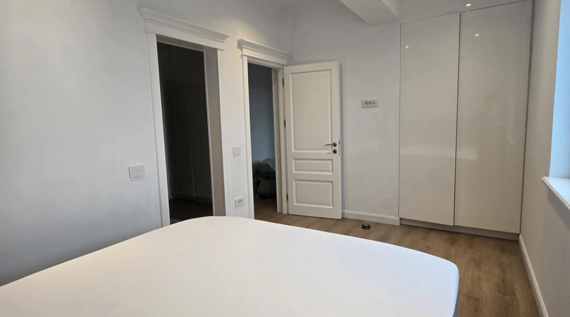 Oferta Apartament nou, 4 camere penthouse, 130 mp, Centru, de vanzare,  Vis a vis de Palas Mall imagine 20