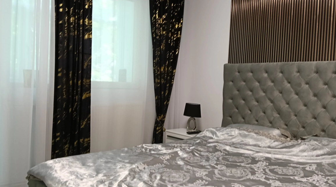 Oferta Apartament, 2 camere semidecomandat, 54 mp, Podu Ros, de vanzare,  Sensul Giratoriu imagine 1