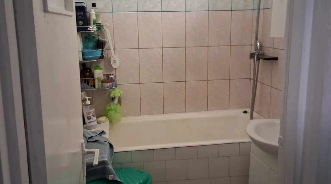 Oferta Podu Ros apartament 50 mp, 2 camere, semidecomandat, de vanzare,  Liceul Emil Racovita imagine 5