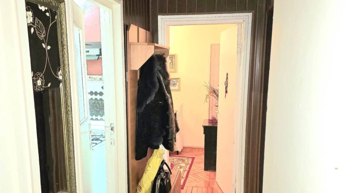 Oferta Apartament de vanzare, 3 camere, semidecomandat, 58 mp, Tatarasi,  Complex Ciurchi imagine 4