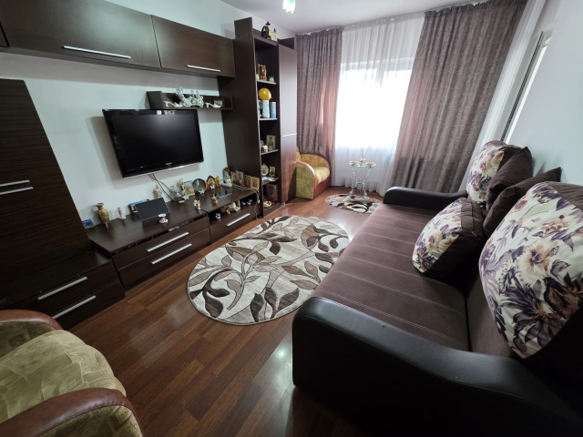 2 camere,  decomandat,  48 mp, de vanzare apartament in zona Mircea cel Batran,   161908